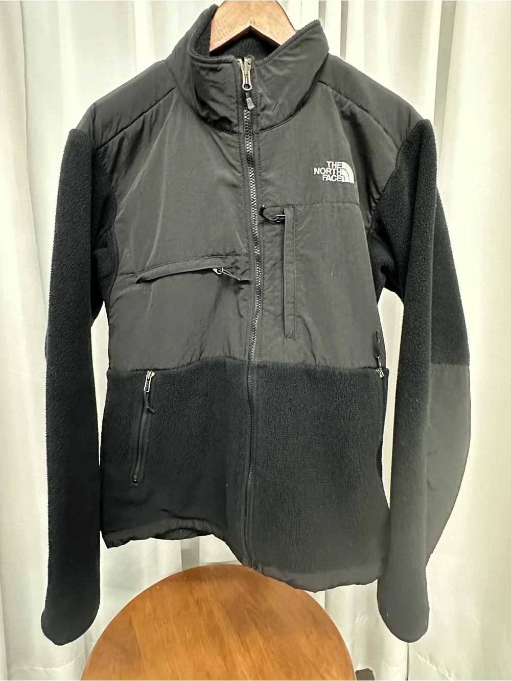 The North Face Denali Black Lightweight Fleece Jacket men’s medium